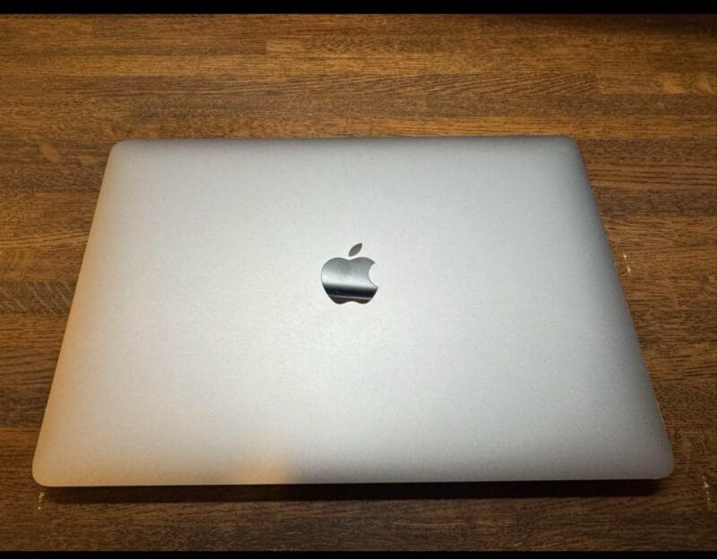 Macbook Air Retina